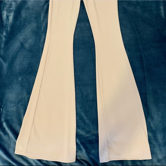 Grey ribbed flare pants - Picture 2 of 5